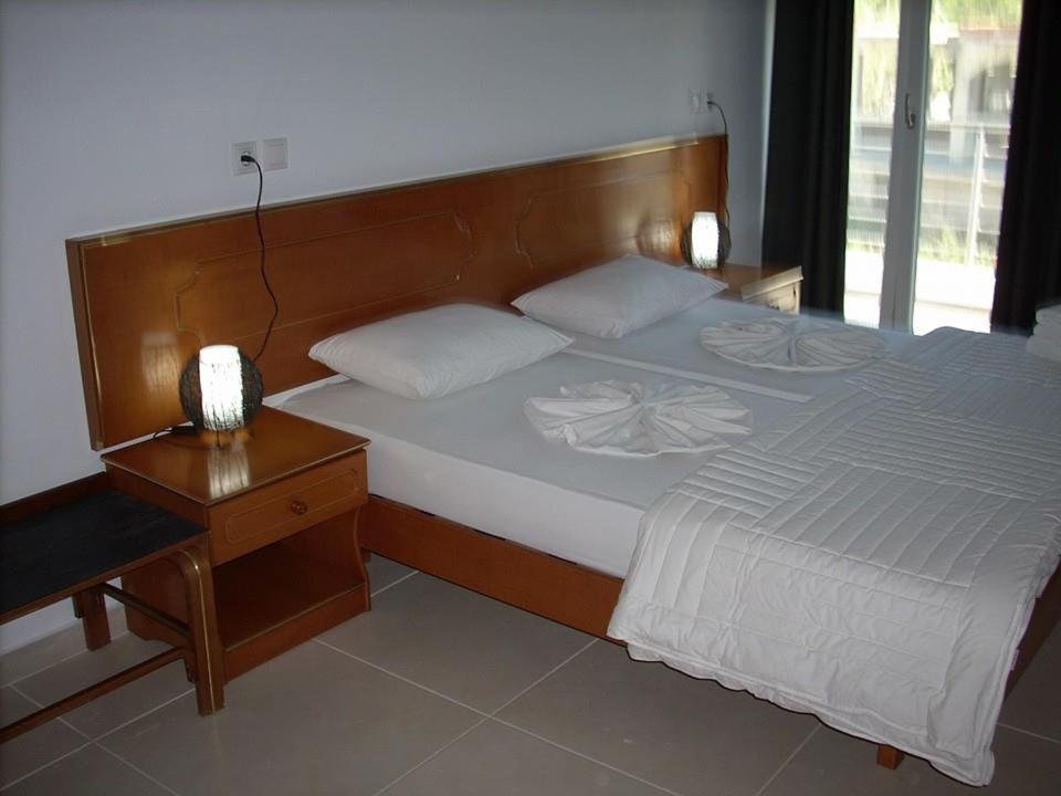 Sea Breeze 2 Apartments 마스티차리 외부 사진