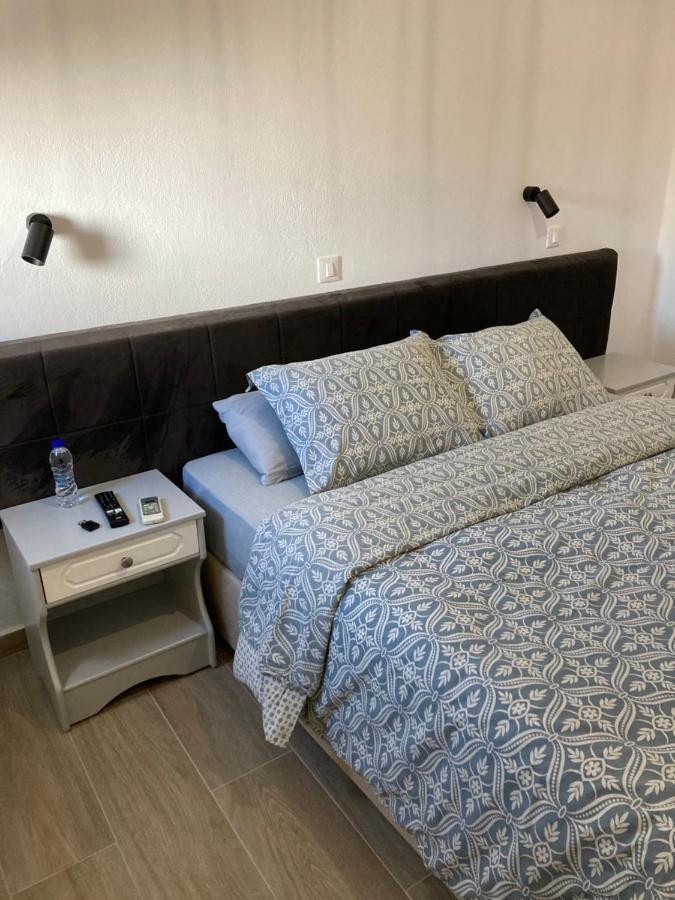 Sea Breeze 2 Apartments 마스티차리 외부 사진