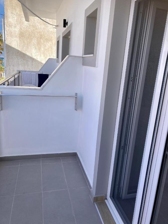 Sea Breeze 2 Apartments 마스티차리 외부 사진