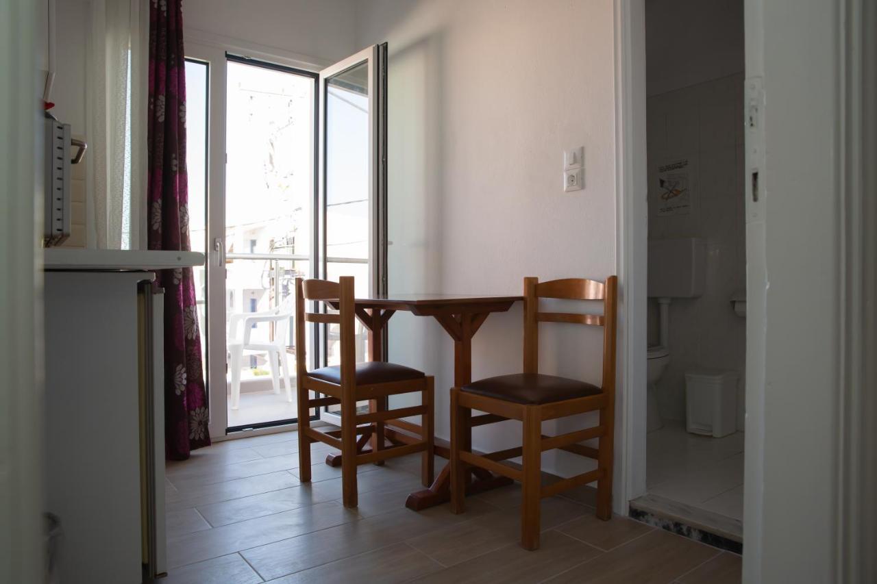 Sea Breeze 2 Apartments 마스티차리 외부 사진