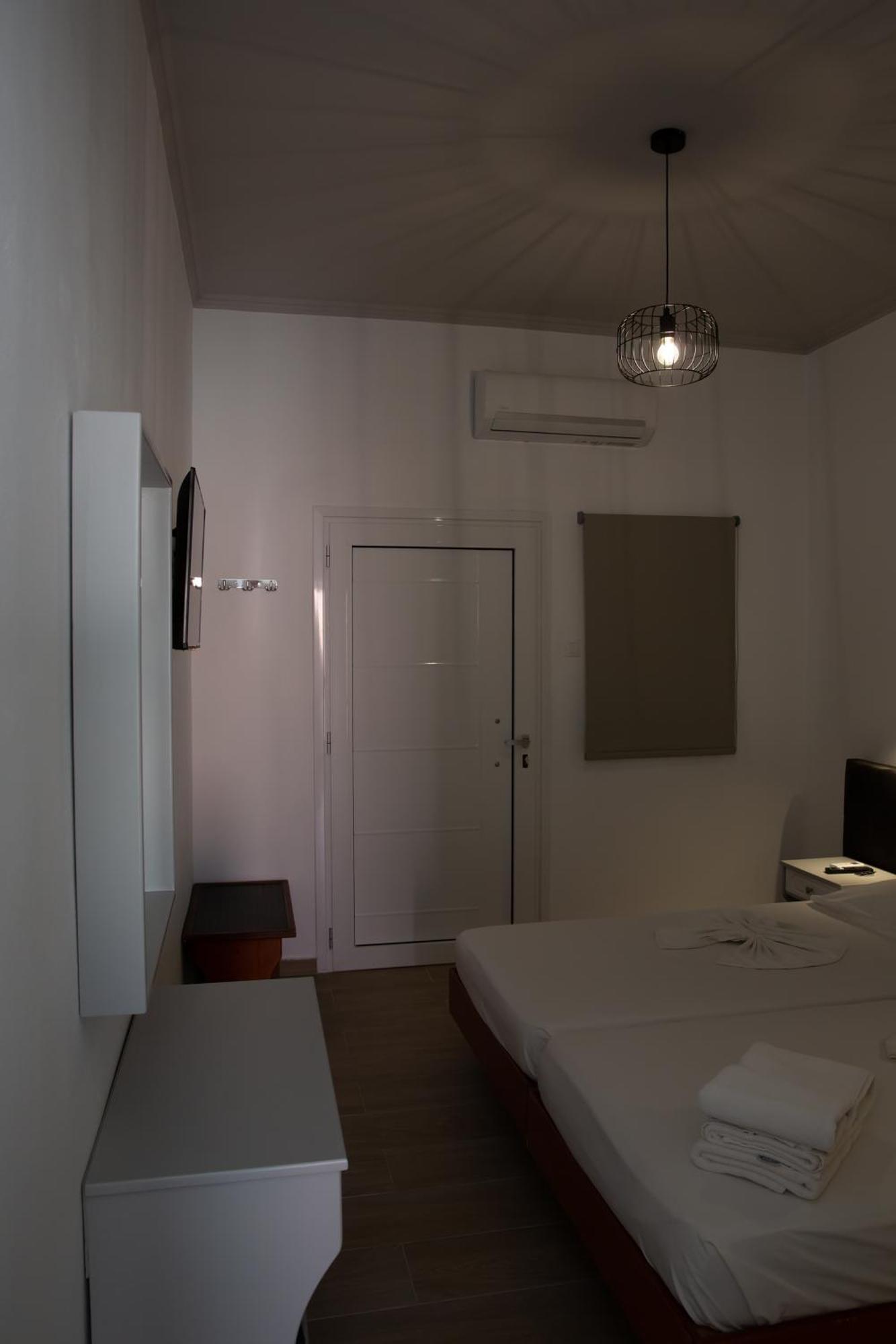 Sea Breeze 2 Apartments 마스티차리 외부 사진
