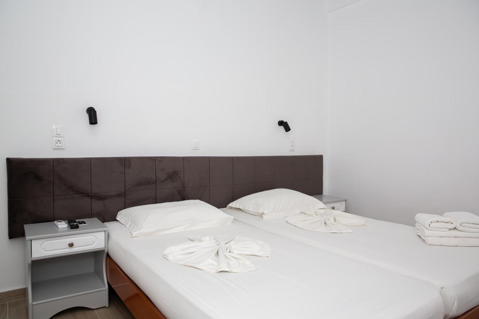 Sea Breeze 2 Apartments 마스티차리 외부 사진